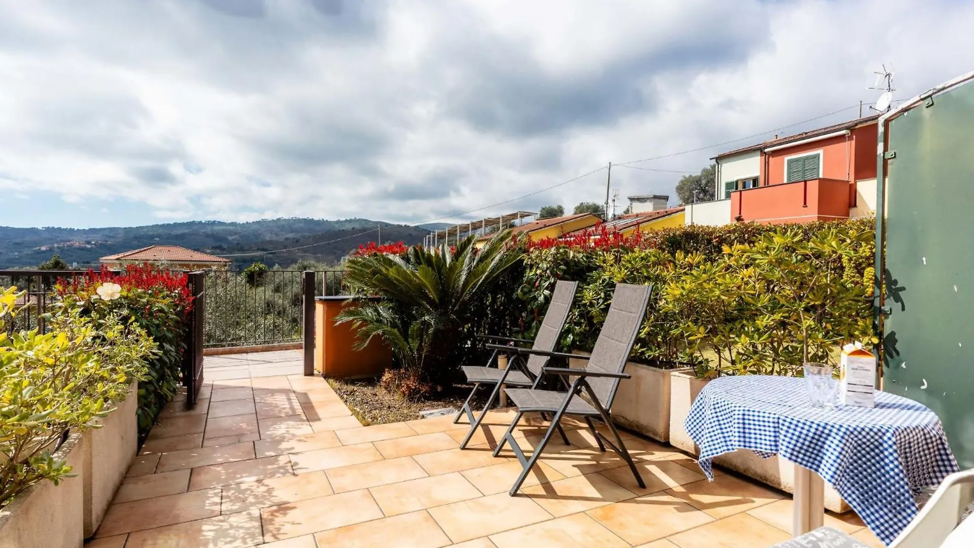 Apartment Casa Rita By Interhome Civezza